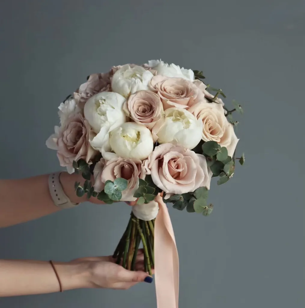 Vintage Nude — folia.flowers, квіти у Варшаві