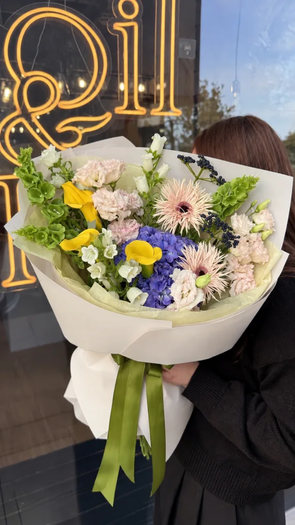 Барвистий інстинкт — folia.flowers, квіти у Варшаві