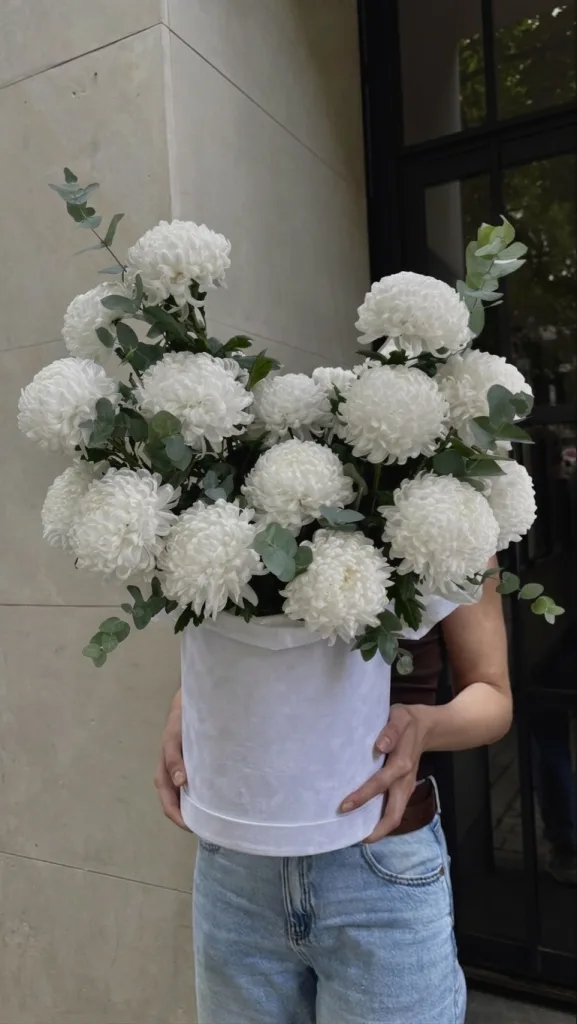 Biały Minimalizm — folia.flowers, kwiaciarnia Warszawa