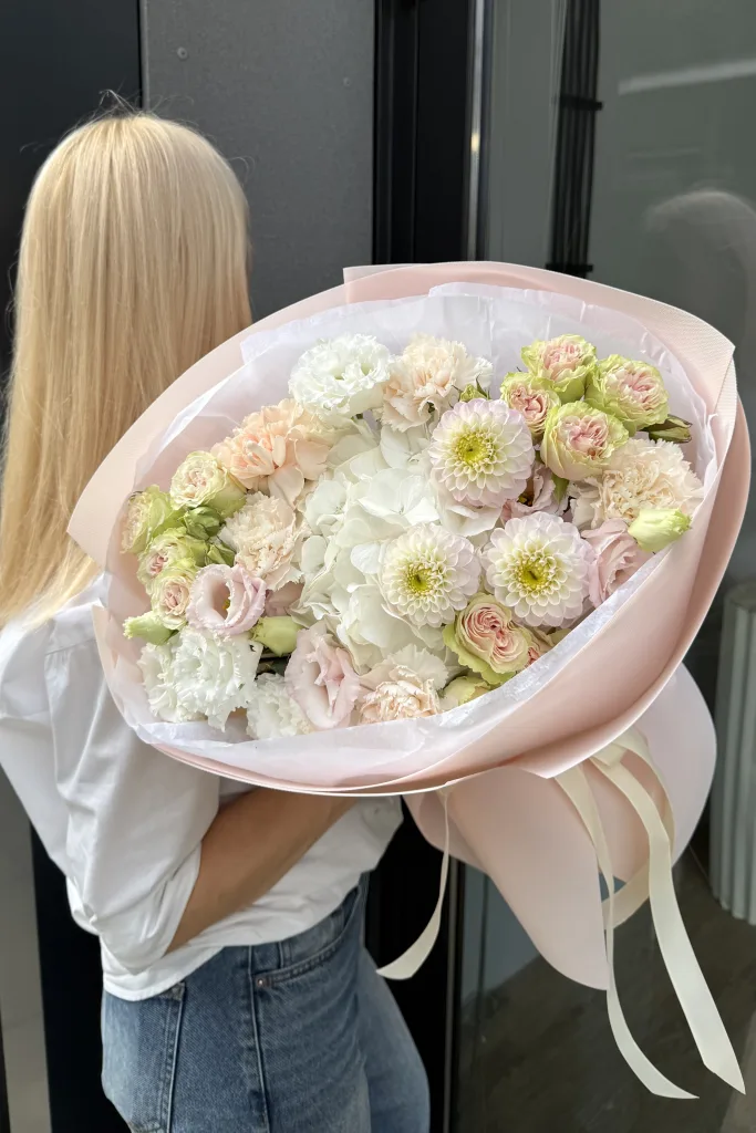 Eliza — folia.flowers, floristería en Varsovia