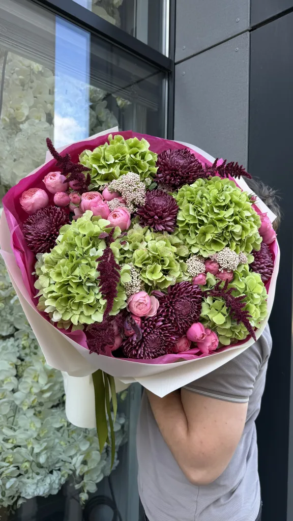 Вища форма — folia.flowers, квіти у Варшаві