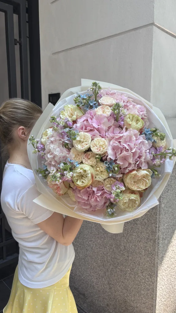 Francuski Poranek — folia.flowers, kwiaciarnia Warszawa