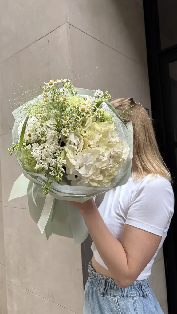 Bukiet Garden Touch — folia.flowers, kwiaciarnia Warszawa