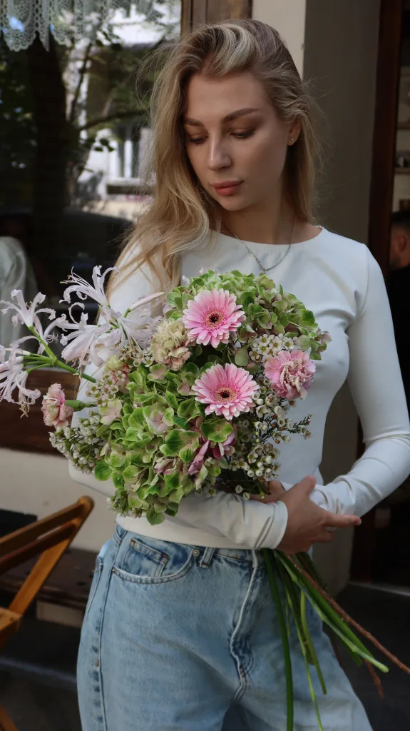Botanic Whisper — folia.flowers, kwiaciarnia Warszawa