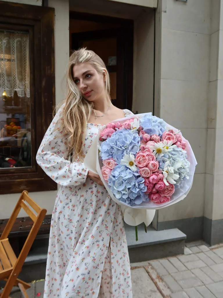 Błękitna Harmonia — folia.flowers, kwiaciarnia Warszawa