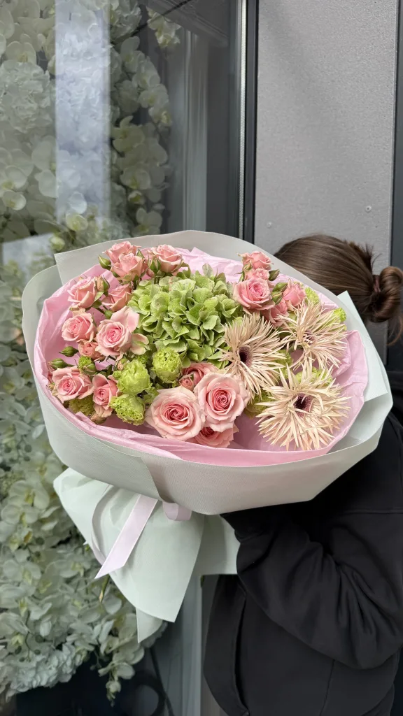 Sophia Loren — folia.flowers, florist in Warsaw