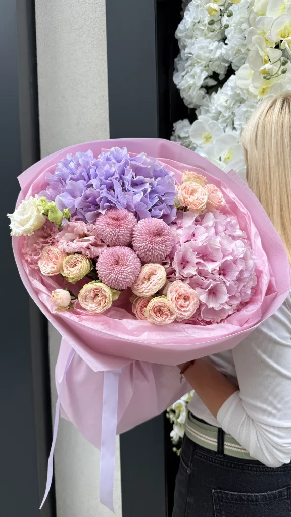 Zakochany Szekspir — folia.flowers, kwiaciarnia Warszawa