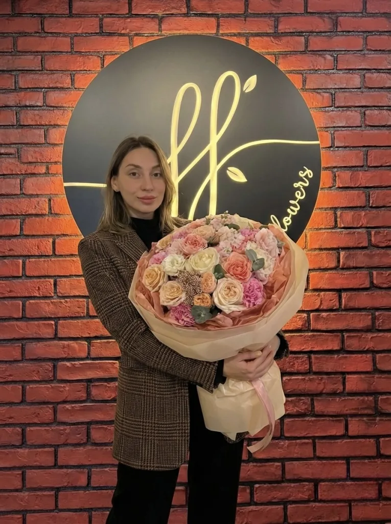 Velours Abricot — folia.flowers, kwiaciarnia Warszawa