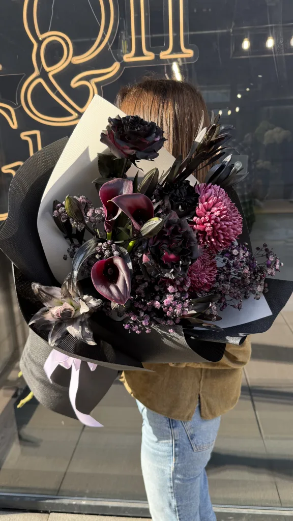 Wednesday — folia.flowers, kwiaciarnia Warszawa