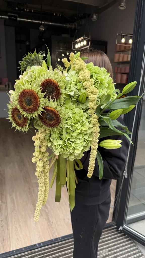 Pistacjowa Łąka — folia.flowers, kwiaciarnia Warszawa