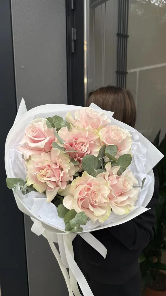 Rose Allure — folia.flowers, kwiaciarnia Warszawa
